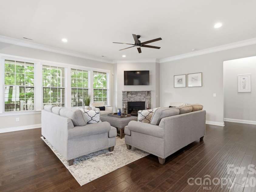 2498 Creekview Drive, Waxhaw, NC 28173.  MLS# CAR4403049, YatesRealty ID 38743. 