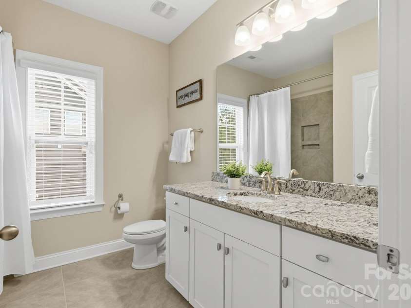 2498 Creekview Drive, Waxhaw, NC 28173.  MLS# CAR4403049, YatesRealty ID 38743. 