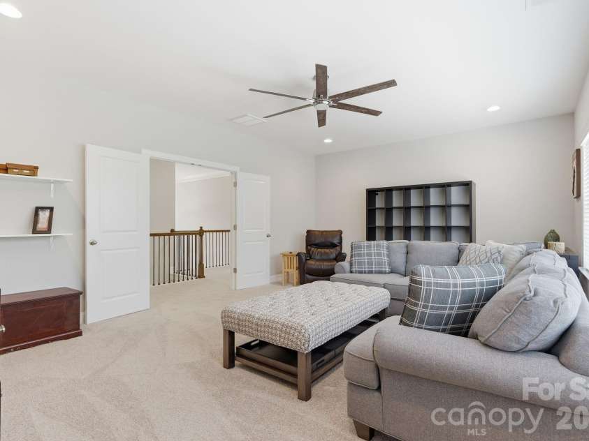 2498 Creekview Drive, Waxhaw, NC 28173.  MLS# CAR4403049, YatesRealty ID 38743. 
