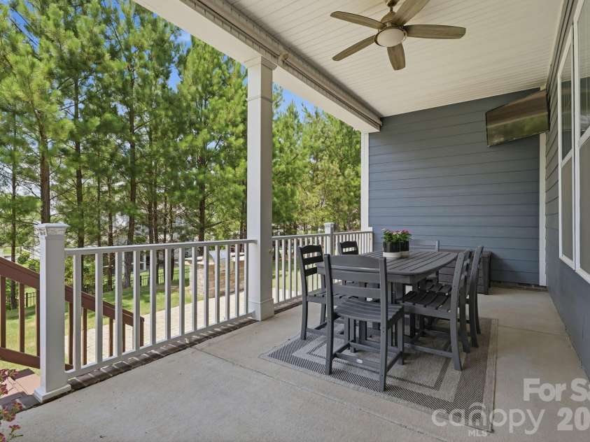2498 Creekview Drive, Waxhaw, NC 28173.  MLS# CAR4403049, YatesRealty ID 38743. 