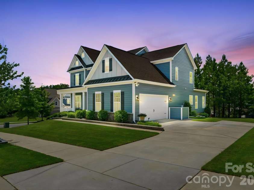 2498 Creekview Drive, Waxhaw, NC 28173.  MLS# CAR4403049, YatesRealty ID 38743. 
