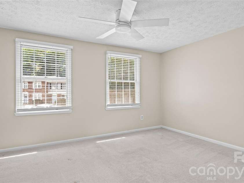 1231 Scaleybark Road, Charlotte, NC 28209.  MLS# CAR4398177, YatesRealty ID 38744. 