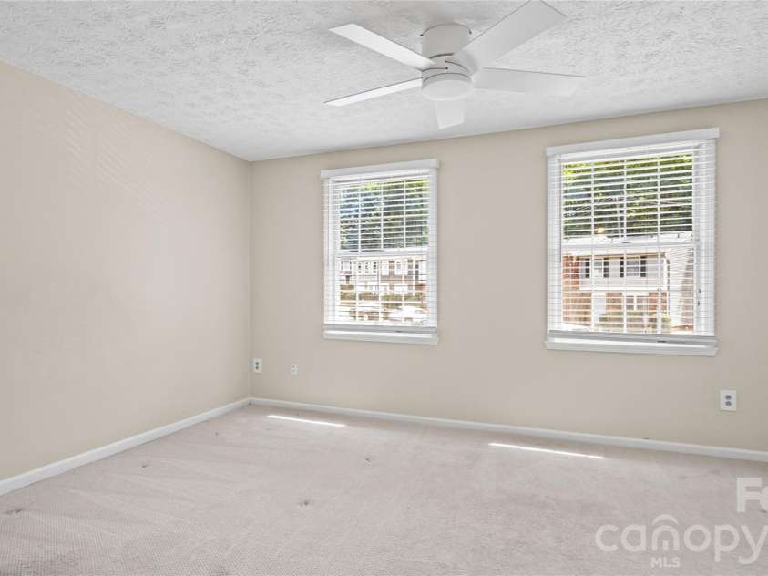 1231 Scaleybark Road, Charlotte, NC 28209.  MLS# CAR4398177, YatesRealty ID 38744. 