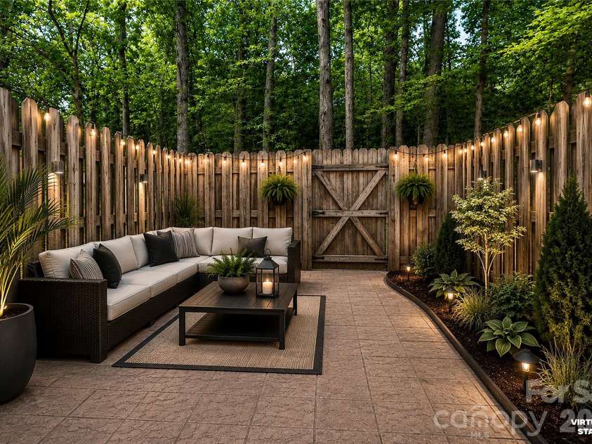 1231 Scaleybark Road, Charlotte, NC 28209.  MLS# CAR4398177, YatesRealty ID 38744. 