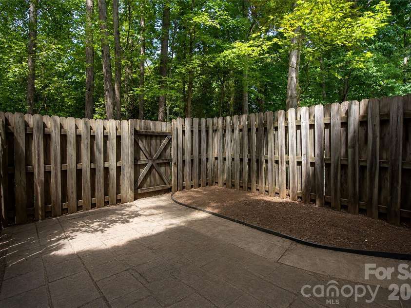 1231 Scaleybark Road, Charlotte, NC 28209.  MLS# CAR4398177, YatesRealty ID 38744. Edited photo