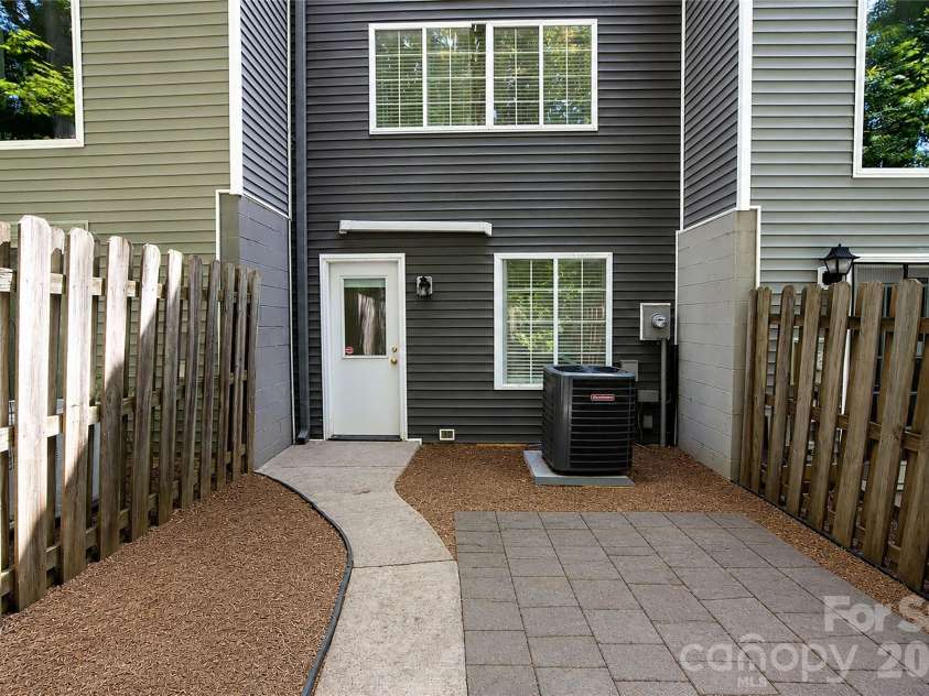 1231 Scaleybark Road, Charlotte, NC 28209.  MLS# CAR4398177, YatesRealty ID 38744. Edited photo