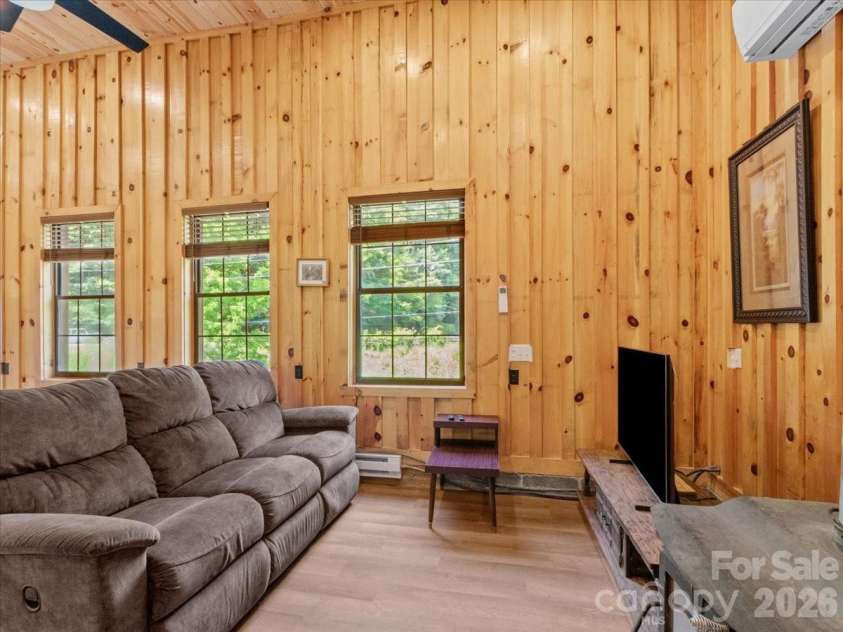 323 McCurrey Road, Burnsville, NC 28714.  MLS# CAR4400496, YatesRealty ID 38746. 