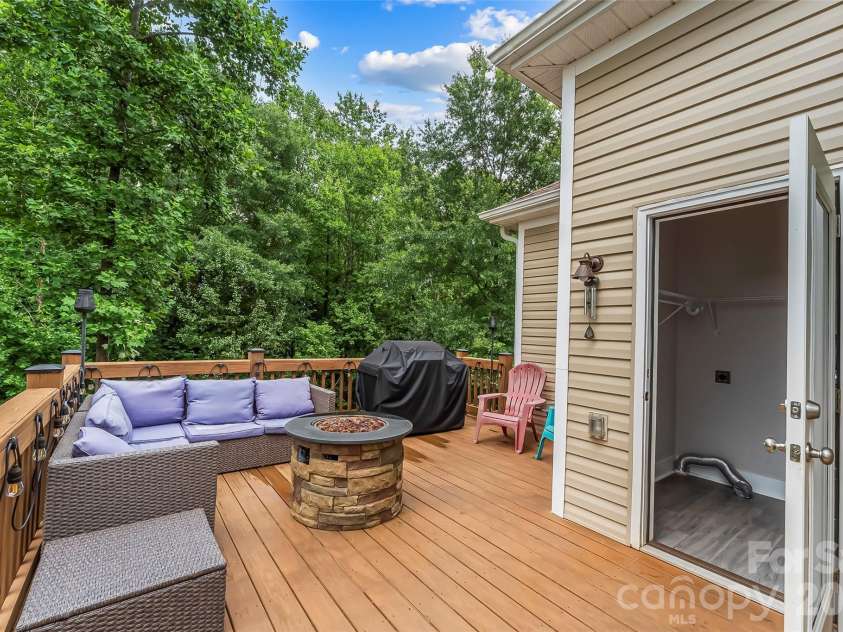 1640 Farmington Hills Drive, Conover, NC 28613.  MLS# CAR4399890, YatesRealty ID 38748. Backdeck