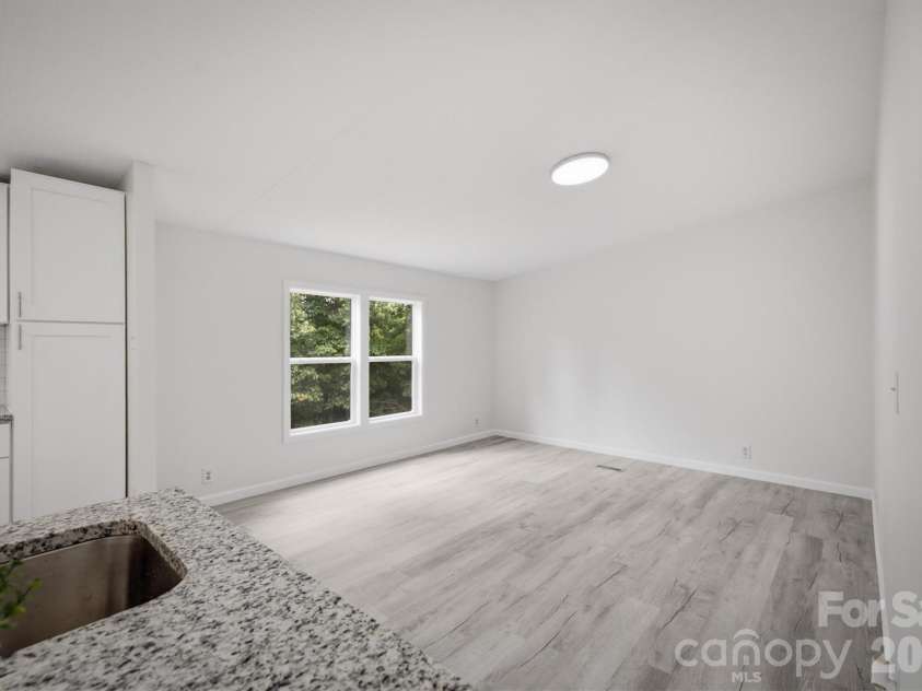 2688 Kite Drive, Lenoir, NC 28645.  MLS# CAR4402263, YatesRealty ID 38749. 