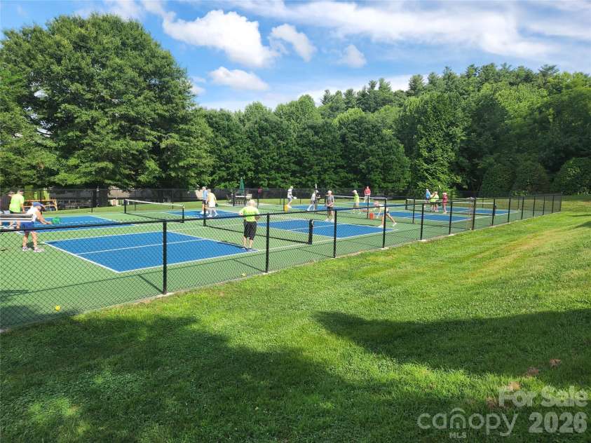 303 Golfside Drive, Flat Rock, NC 28731.  MLS# CAR4352629, YatesRealty ID 3875. Community Pickleball