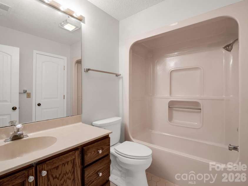 303 Golfside Drive, Flat Rock, NC 28731.  MLS# CAR4352629, YatesRealty ID 3875. Guest/Hall Bath