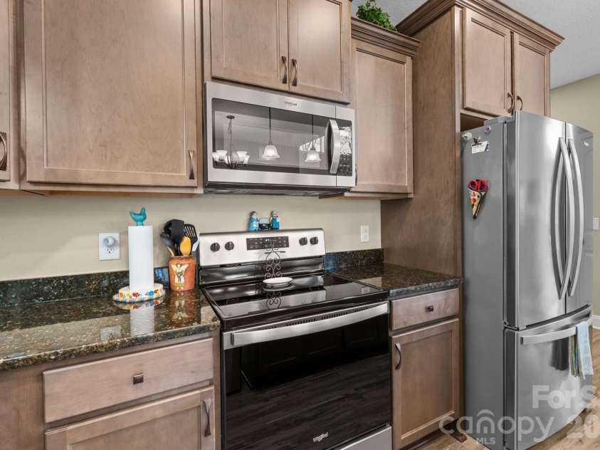 410 Moonlight Trail, Bryson City, NC 28713.  MLS# CAR4341559, YatesRealty ID 3875. 