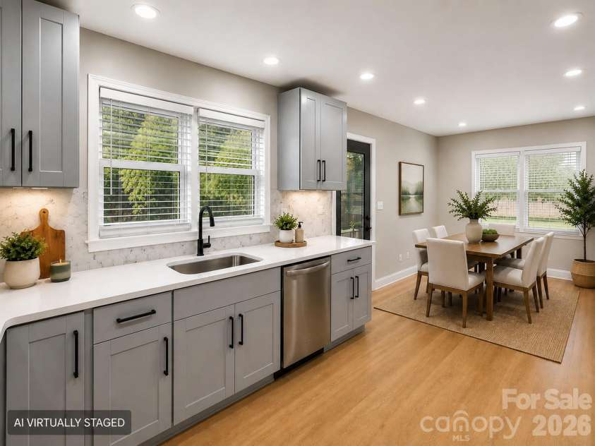 3414 Winterfield Place, Charlotte, NC 28205.  MLS# CAR4401411, YatesRealty ID 38750. 