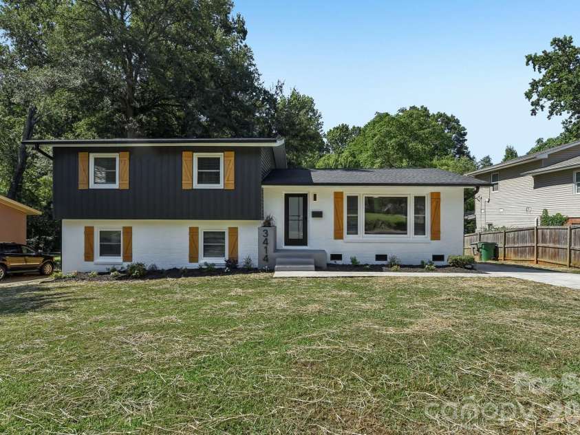 3414 Winterfield Place, Charlotte, NC 28205.  MLS# CAR4401411, YatesRealty ID 38750. 