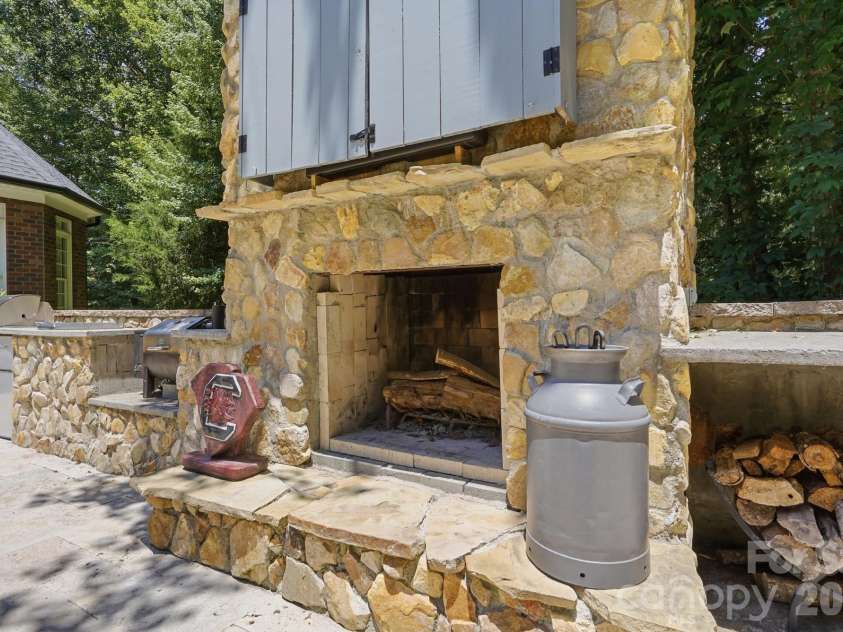 832 Savile Lane, Fort Mill, SC 29715.  MLS# CAR4401488, YatesRealty ID 38752. 