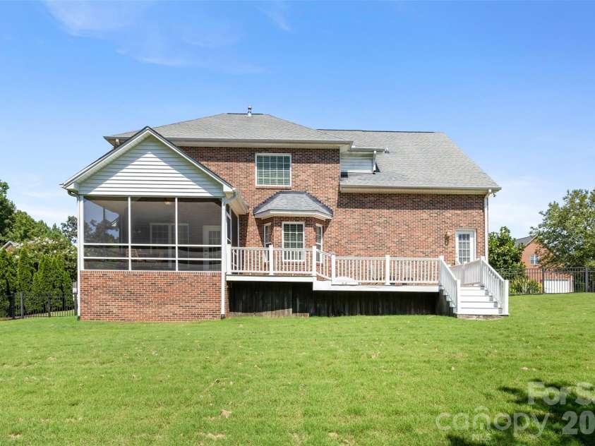5508 Tillery Lane, Gastonia, NC 28056.  MLS# CAR4391366, YatesRealty ID 38754. 