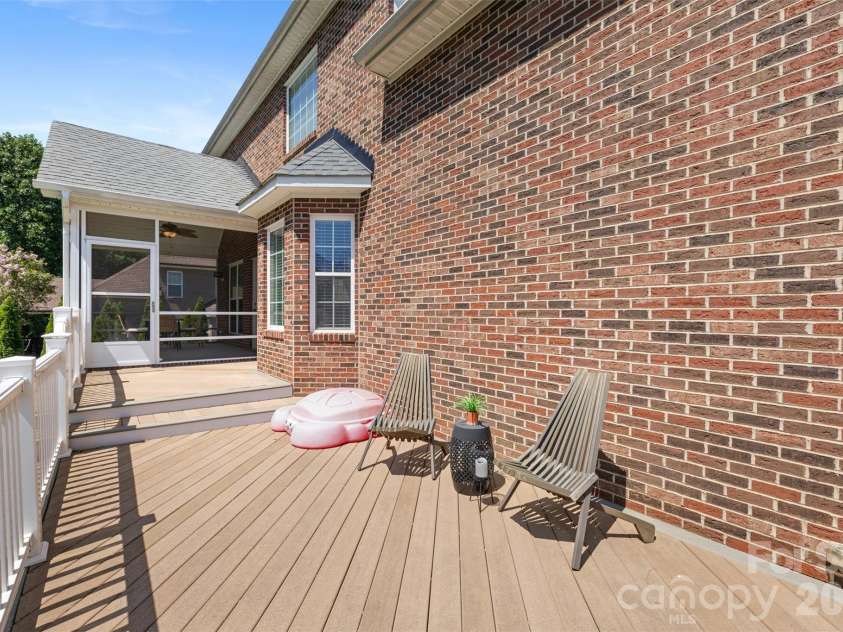 5508 Tillery Lane, Gastonia, NC 28056.  MLS# CAR4391366, YatesRealty ID 38754. Deck