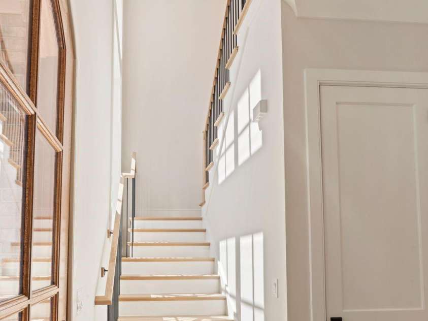 8022 Gulf Creek Road, Lancaster, SC 29720.  MLS# CAR4403742, YatesRealty ID 38755. Stairwell