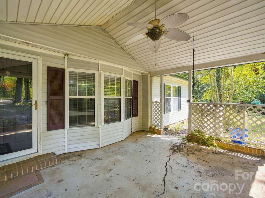 1062 Bayneswood Lane, Fort Mill, SC 29707.  MLS# CAR4386389, YatesRealty ID 38756. 