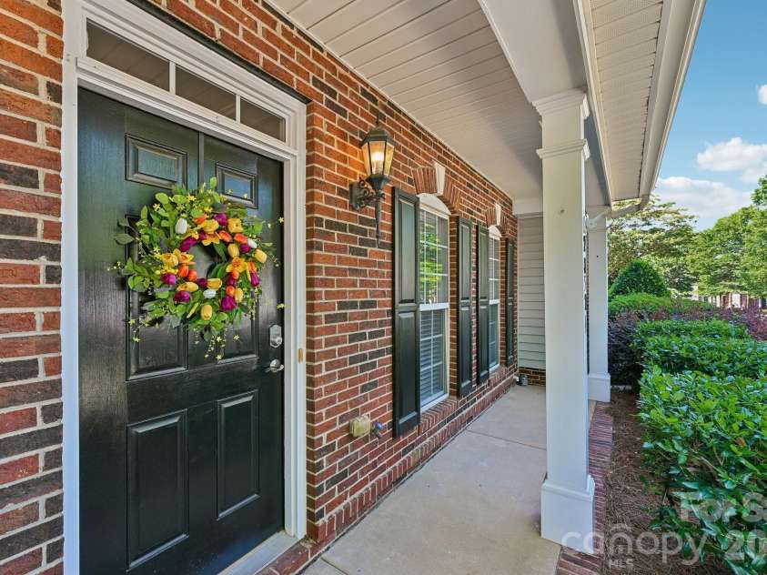 20524 Harbor View Drive, Cornelius, NC 28031.  MLS# CAR4400251, YatesRealty ID 38757. 
