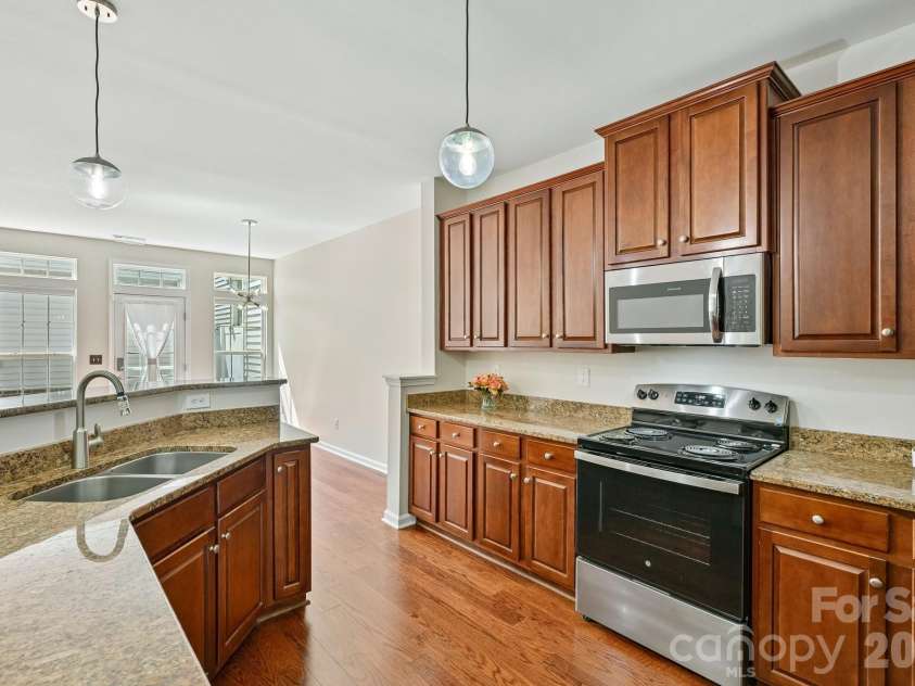 20524 Harbor View Drive, Cornelius, NC 28031.  MLS# CAR4400251, YatesRealty ID 38757. 