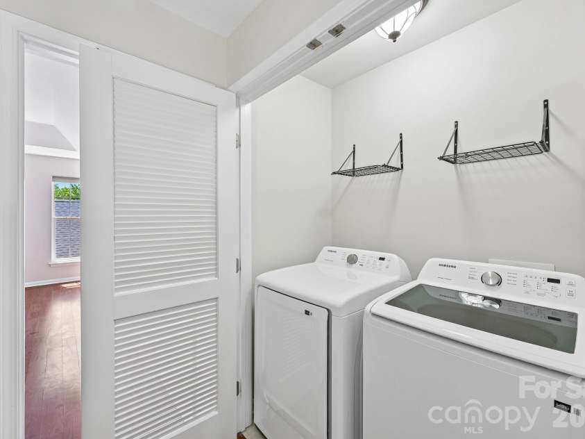 20524 Harbor View Drive, Cornelius, NC 28031.  MLS# CAR4400251, YatesRealty ID 38757. 