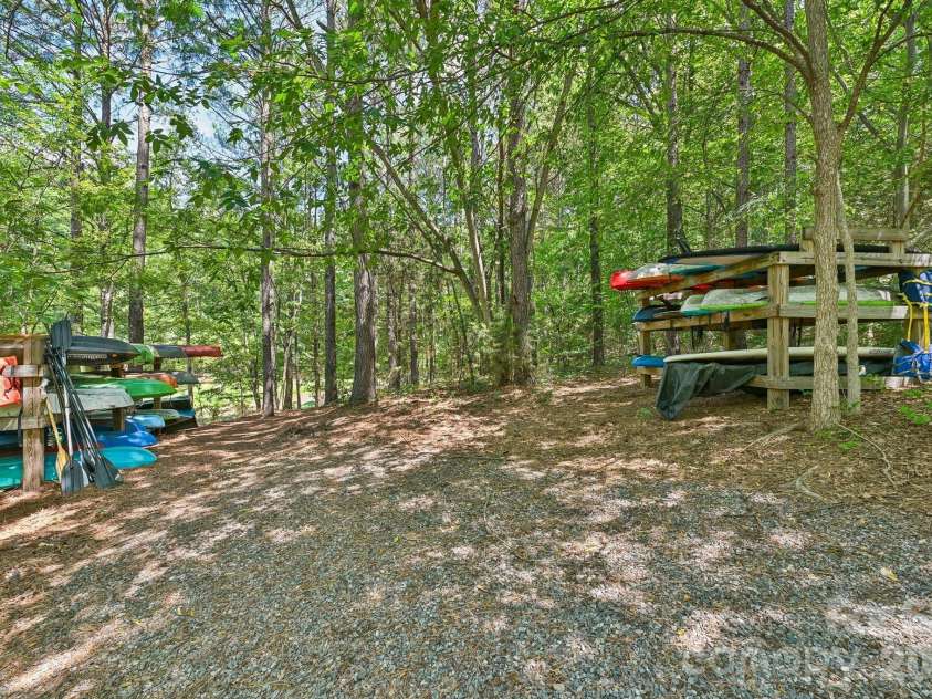 20524 Harbor View Drive, Cornelius, NC 28031.  MLS# CAR4400251, YatesRealty ID 38757. Canoe Storage
