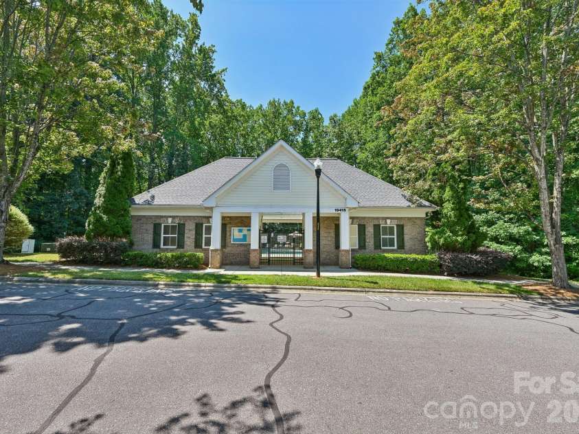 20524 Harbor View Drive, Cornelius, NC 28031.  MLS# CAR4400251, YatesRealty ID 38757. Pool House