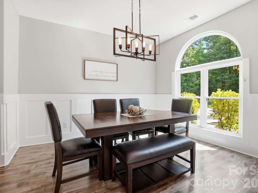 9151 Vagabond Road, Charlotte, NC 28227.  MLS# CAR4383699, YatesRealty ID 38758. 