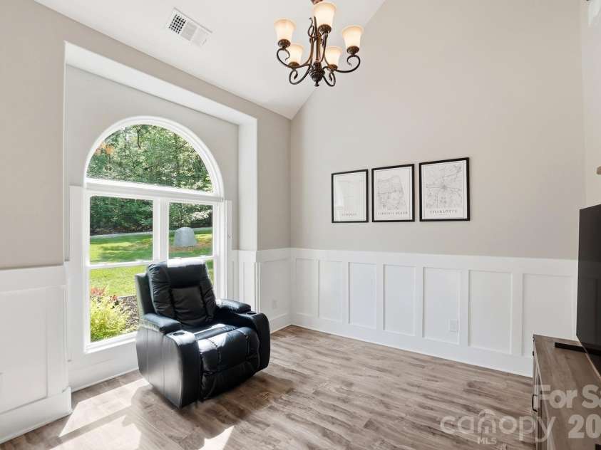 9151 Vagabond Road, Charlotte, NC 28227.  MLS# CAR4383699, YatesRealty ID 38758. 