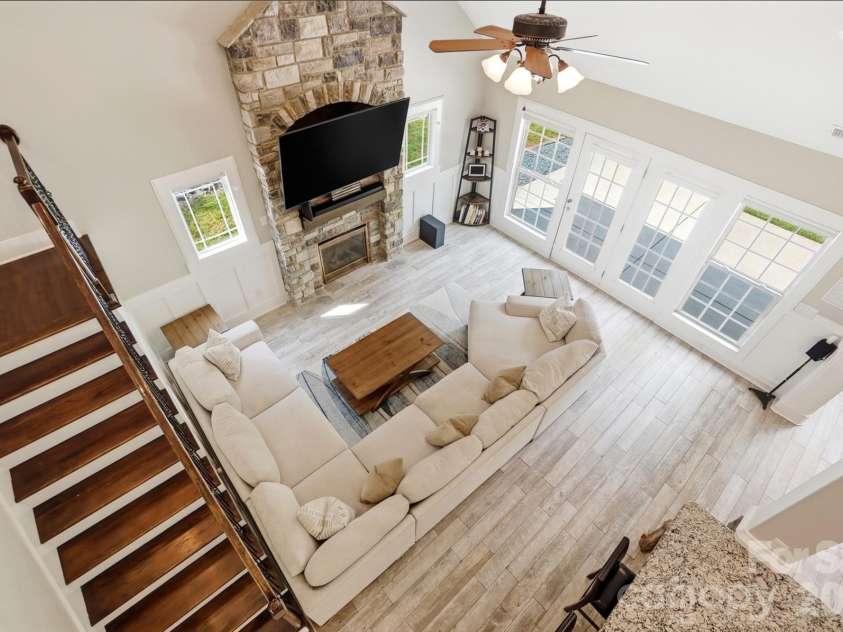 9151 Vagabond Road, Charlotte, NC 28227.  MLS# CAR4383699, YatesRealty ID 38758. 