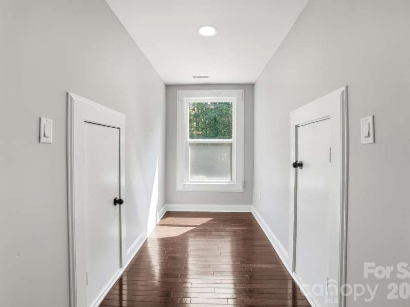 9151 Vagabond Road, Charlotte, NC 28227.  MLS# CAR4383699, YatesRealty ID 38758. 