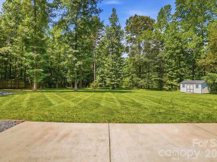 9151 Vagabond Road, Charlotte, NC 28227.  MLS# CAR4383699, YatesRealty ID 38758. 