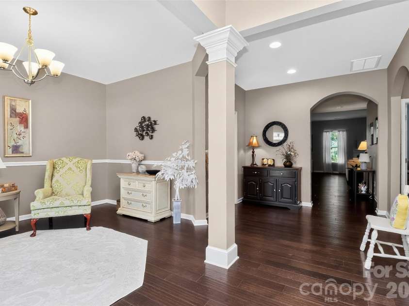 12823 Plumleaf Drive, Charlotte, NC 28213.  MLS# CAR4403899, YatesRealty ID 38759. 