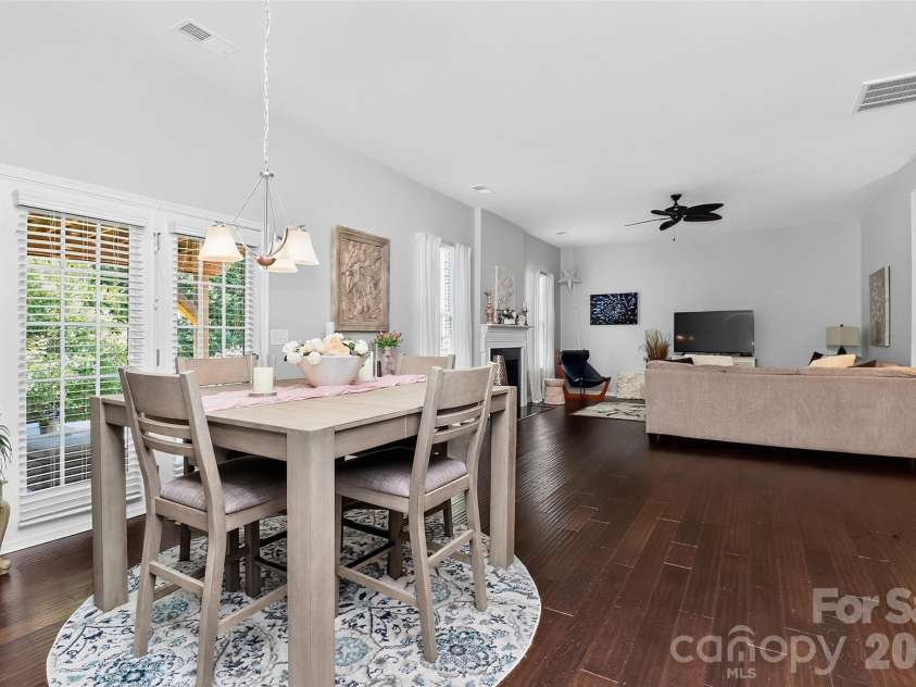 12823 Plumleaf Drive, Charlotte, NC 28213.  MLS# CAR4403899, YatesRealty ID 38759. 