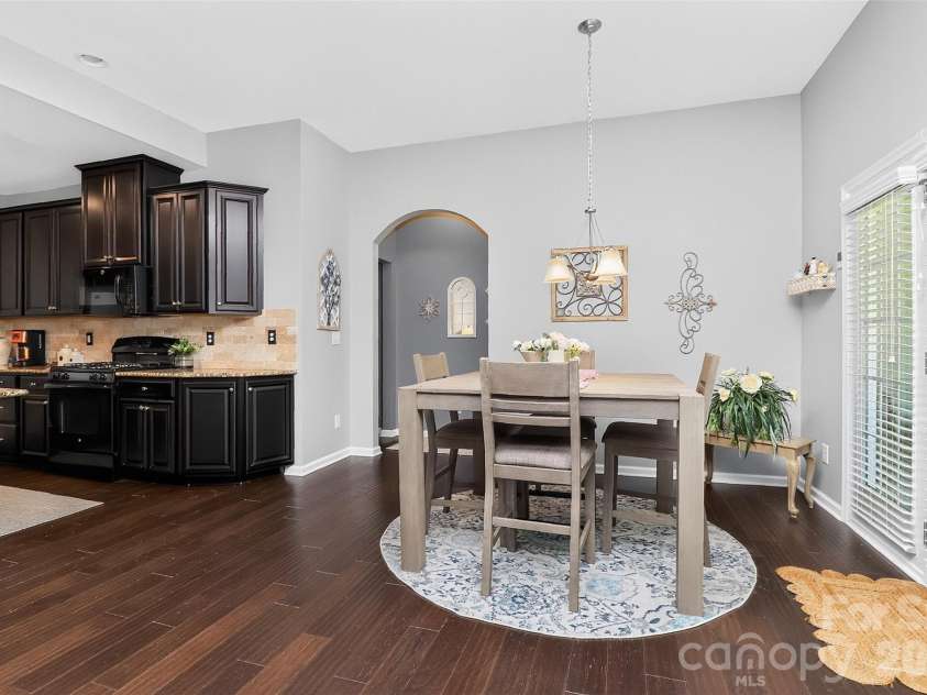 12823 Plumleaf Drive, Charlotte, NC 28213.  MLS# CAR4403899, YatesRealty ID 38759. 