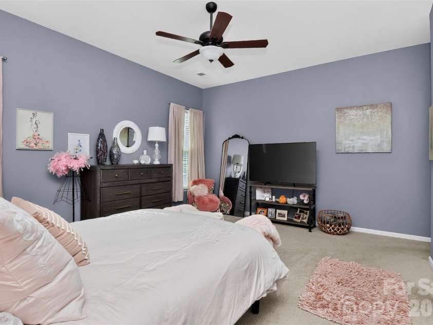 12823 Plumleaf Drive, Charlotte, NC 28213.  MLS# CAR4403899, YatesRealty ID 38759. 