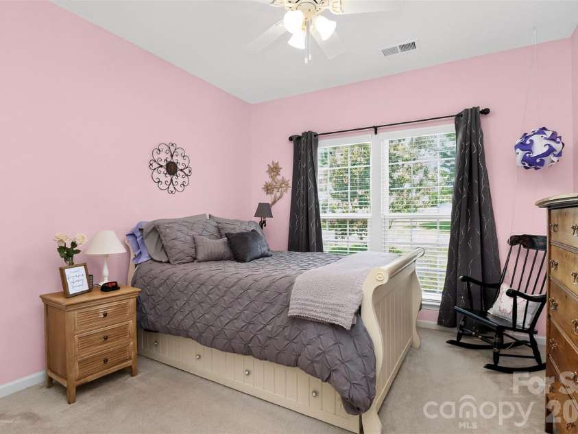 12823 Plumleaf Drive, Charlotte, NC 28213.  MLS# CAR4403899, YatesRealty ID 38759. 