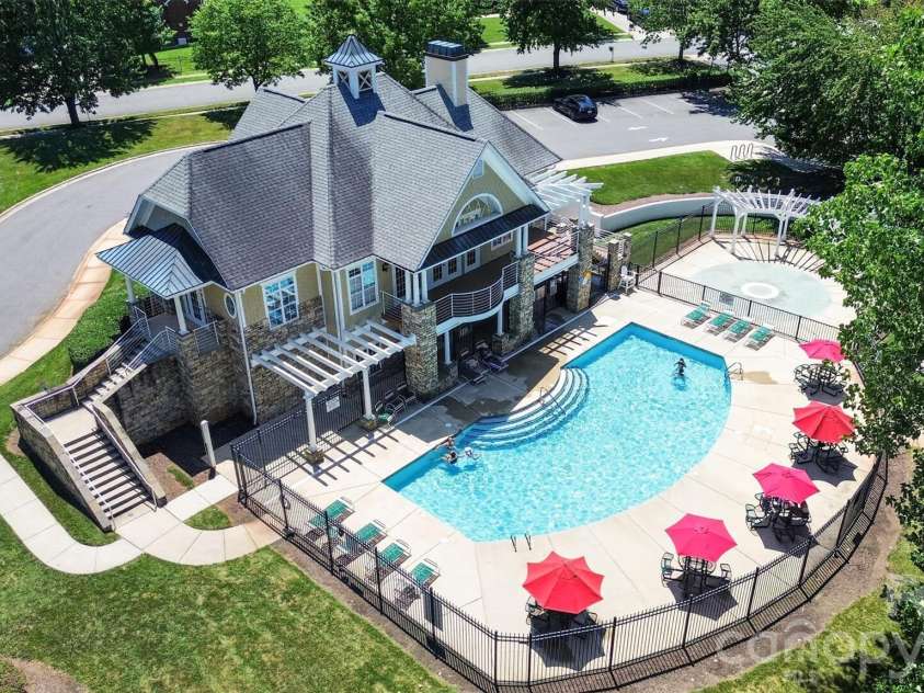12823 Plumleaf Drive, Charlotte, NC 28213.  MLS# CAR4403899, YatesRealty ID 38759. 