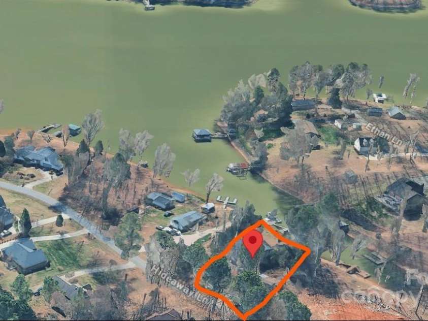 137 Hideaway Lane, Mooresville, NC 28117.  MLS# CAR4313154, YatesRealty ID 3876. 