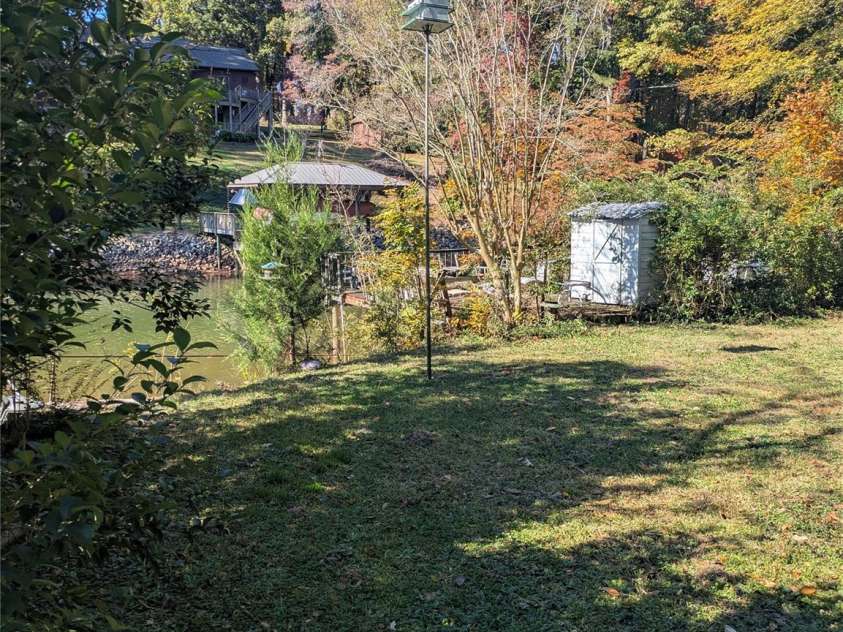 137 Hideaway Lane, Mooresville, NC 28117.  MLS# CAR4313154, YatesRealty ID 3876. 