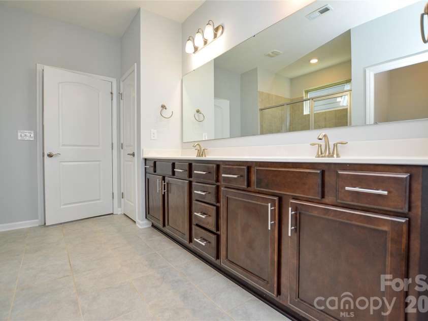 563 Rustlewood Way, Rock Hill, SC 29732.  MLS# CAR4356087, YatesRealty ID 3876. 