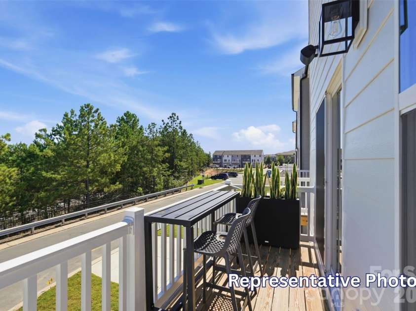 11970 Old Statesville Road, Huntersville, NC 28078.  MLS# CAR4402859, YatesRealty ID 38762. Deck