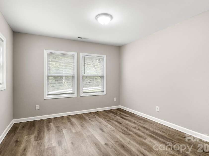 2376 US 321 Highway, Newton, NC 28658.  MLS# CAR4402152, YatesRealty ID 38763. 