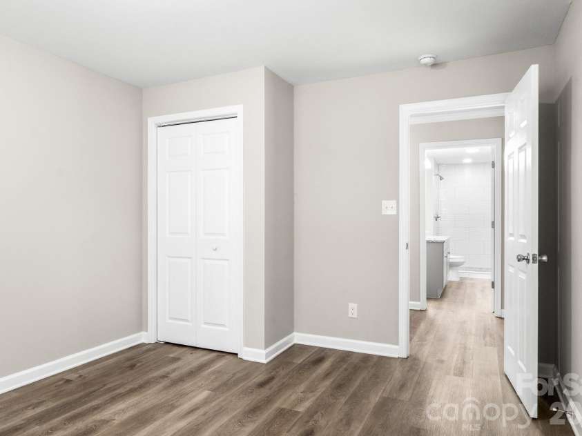 2376 US 321 Highway, Newton, NC 28658.  MLS# CAR4402152, YatesRealty ID 38763. 
