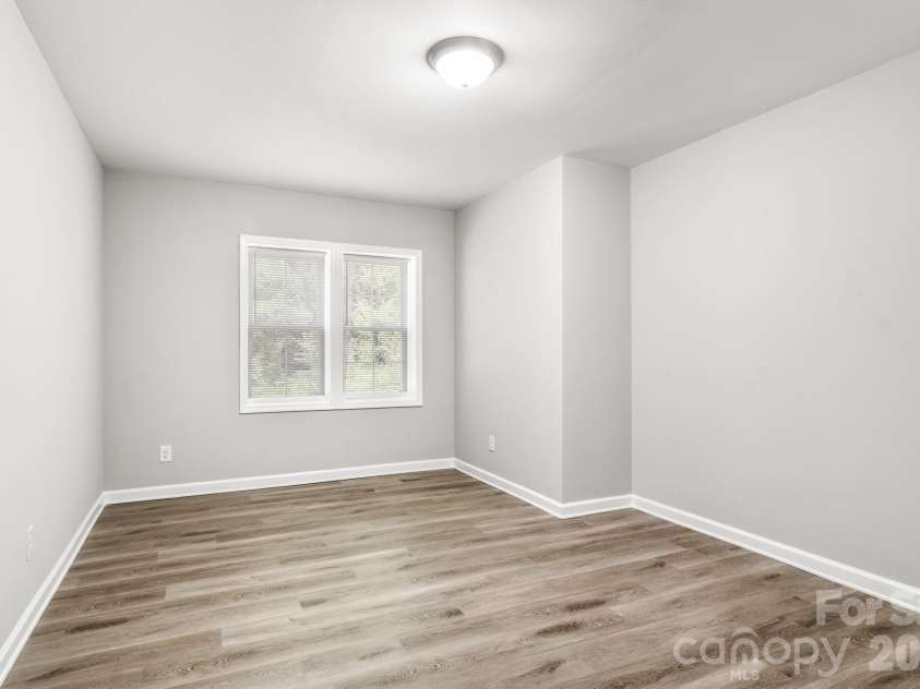 2376 US 321 Highway, Newton, NC 28658.  MLS# CAR4402152, YatesRealty ID 38763. 