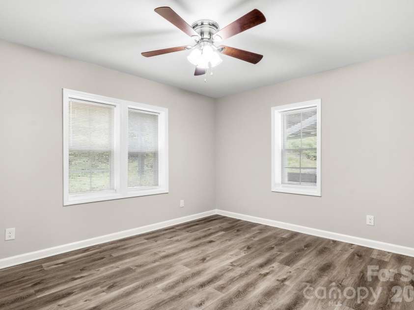 2376 US 321 Highway, Newton, NC 28658.  MLS# CAR4402152, YatesRealty ID 38763. 