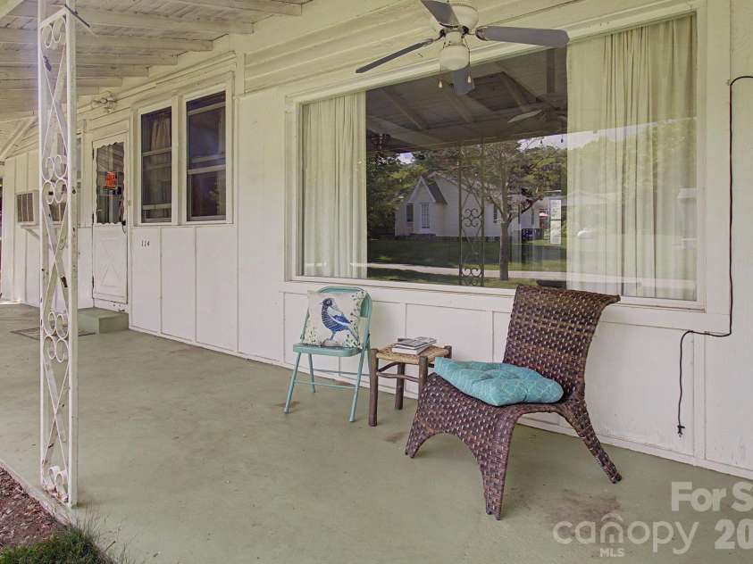 114 Old State Ten Road, Black Mountain, NC 28711.  MLS# CAR4405716, YatesRealty ID 38764. 