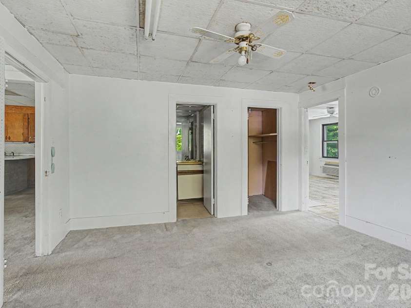 114 Old State Ten Road, Black Mountain, NC 28711.  MLS# CAR4405716, YatesRealty ID 38764. 