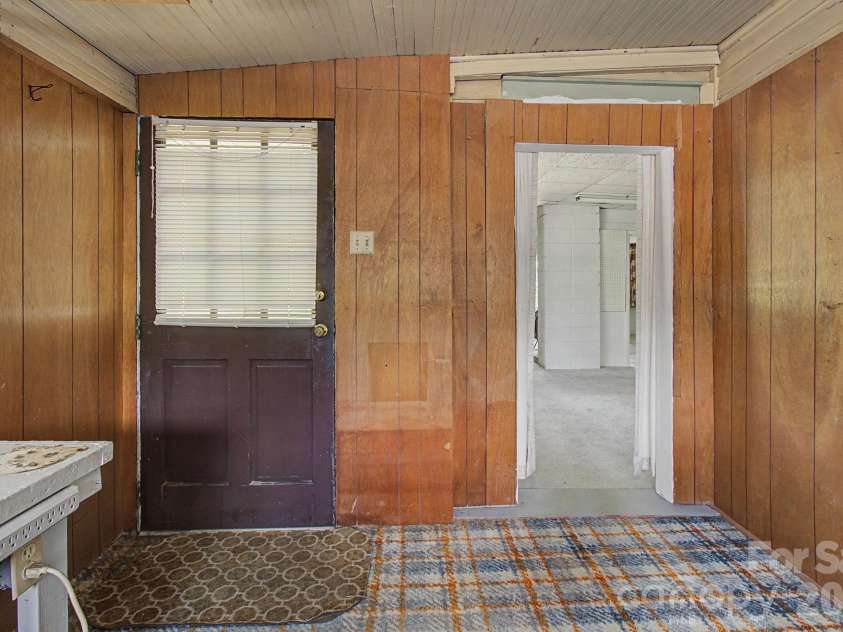 114 Old State Ten Road, Black Mountain, NC 28711.  MLS# CAR4405716, YatesRealty ID 38764. 